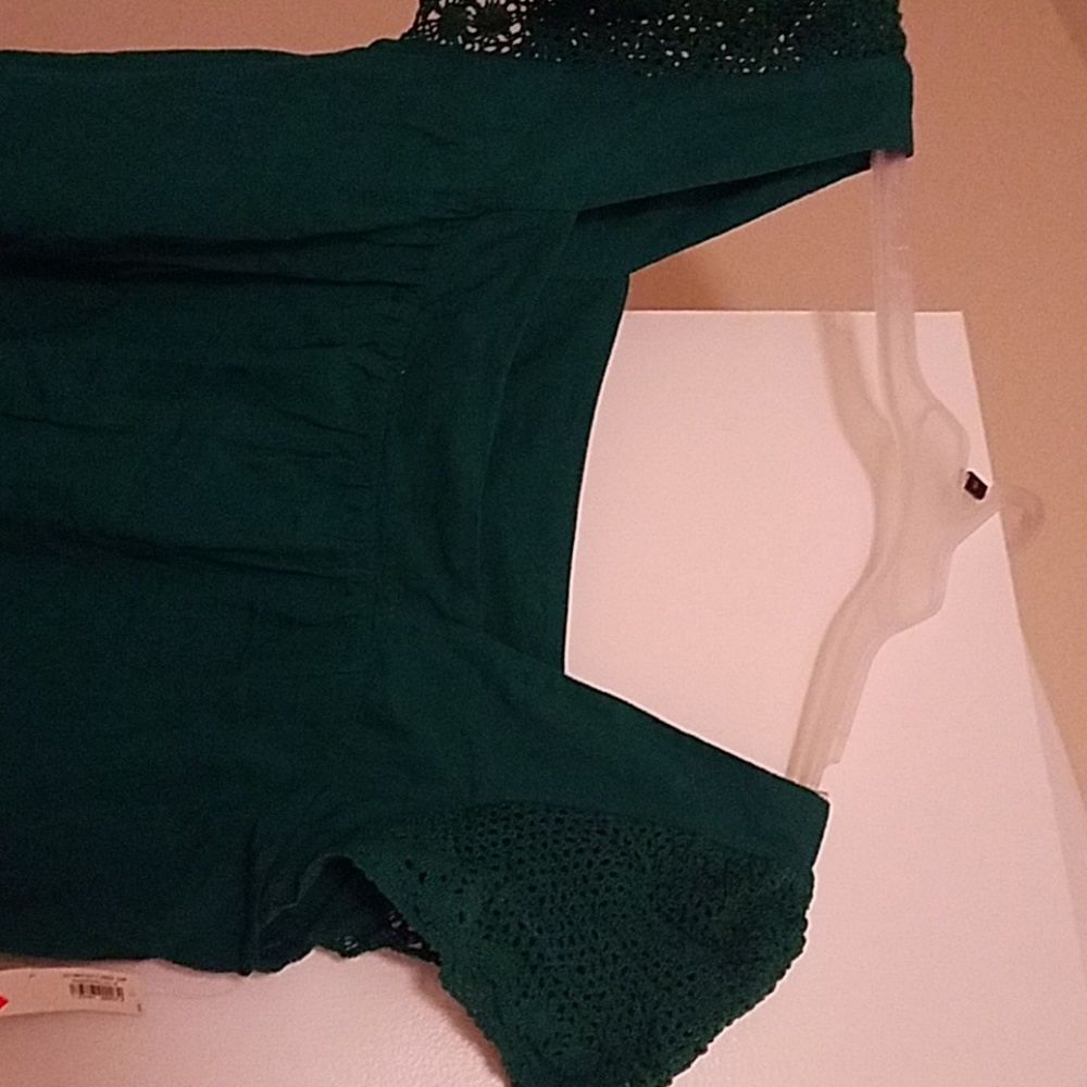 Ladies Top - Picture 2 of 4